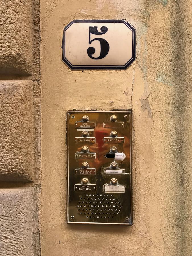 Authentic Flat In The City Center 佛罗伦萨 外观 照片